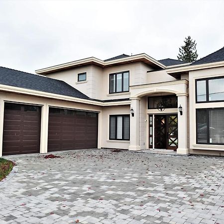 Villa Brand New Luxury House Richmond Esterno foto