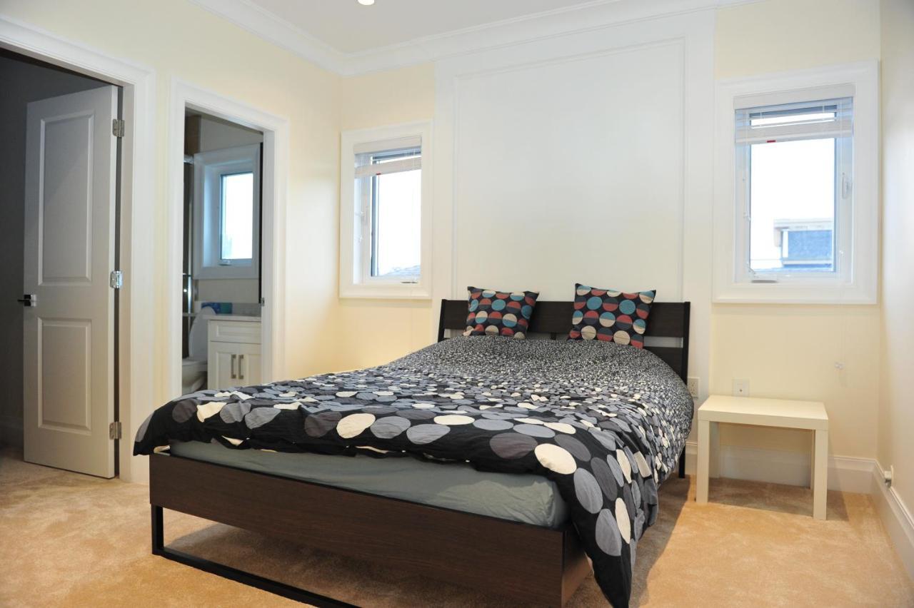 Villa Brand New Luxury House Richmond Esterno foto