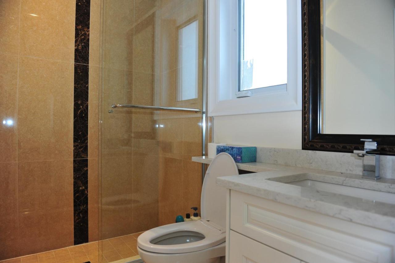 Villa Brand New Luxury House Richmond Esterno foto